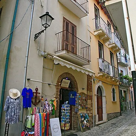 Briciole Holiday Tatil Evi Scilla